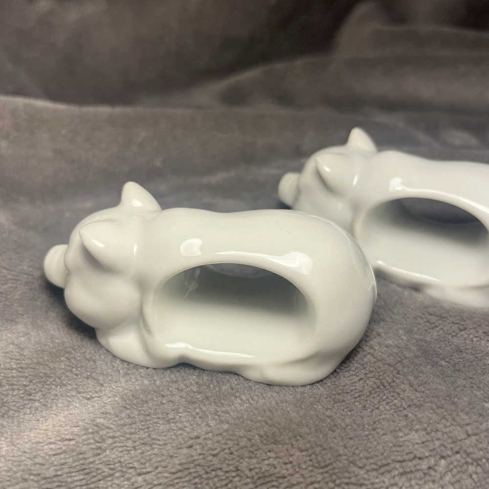 Set of 2 White Ceramic Pig Napkin Rings Farmhouse Animal Table Decor Vintage - Picture 4 of 5